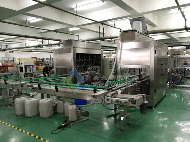 全自動稱重式灌裝生產線